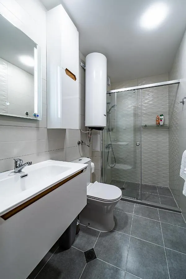 Brand New Downtown Apartment Varna